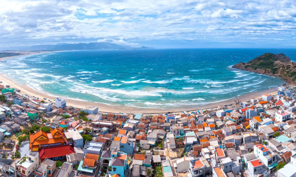 Làng chài Nhơn Lý khoác áo mới