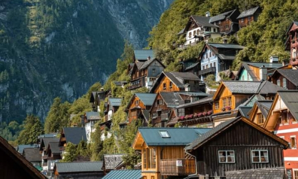 Khách Việt say đắm Hallstatt – ngôi làng cổ tích đẹp nhất thế giới ở Áo
