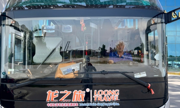 Chính thức mở tuyến vận tải hành khách TP Nam Ninh (Trung Quốc) – TP Hạ Long (Việt Nam) qua Lối thông quan cầu Bắc Luân II