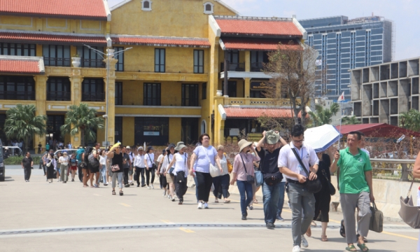 Kiên định mục tiêu đón 19 triệu khách