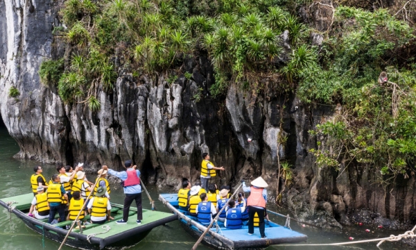 Hạ Long đón chào du khách sau bão Yagi