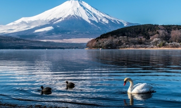 Tuyết sắp rơi trên đỉnh Phú Sĩ sau kỷ lục 130 năm