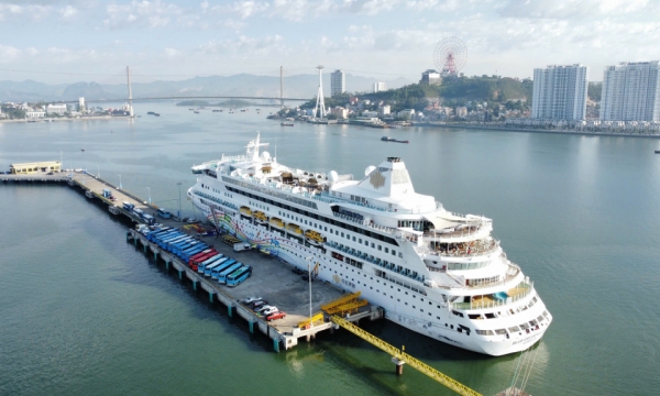 “Mùa vàng” du lịch tàu biển