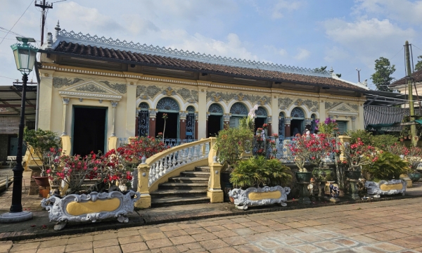 Phủ thờ họ Dương- nhà cổ đẹp nhất xứ Tây Đô