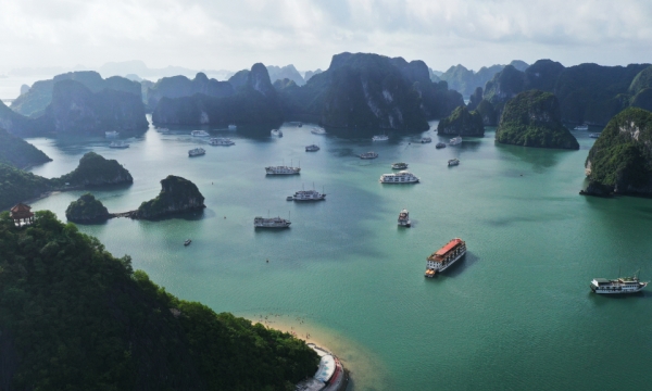Bảo vệ và phát huy giá trị điểm đến du lịch Vịnh Hạ Long
