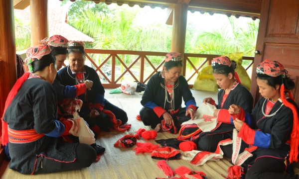 Để khai thác tiềm năng du lịch bền vững