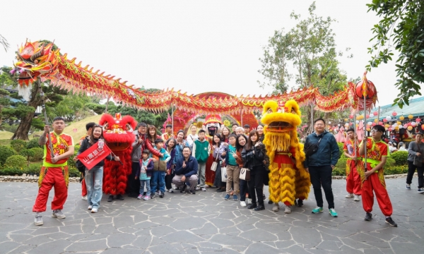 Quảng Ninh sôi động các điểm du lịch đầu năm mới