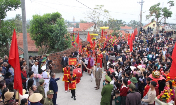 Gần 970.000 lượt khách đến Quảng Ninh trong dịp Tết Nguyên đán Ất Tỵ