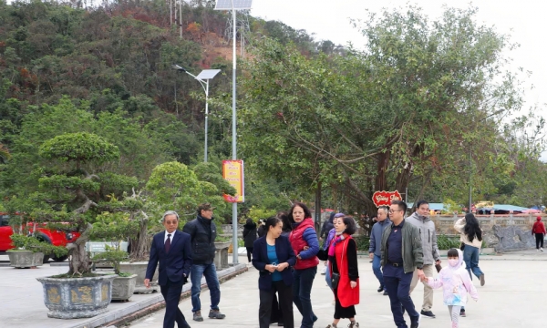 Sôi nổi các hoạt động du lịch ở Vân Đồn