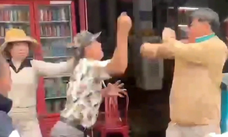 Đà Nẵng làm rõ vụ việc giành khách du lịch trên di tích Hải Vân Quan