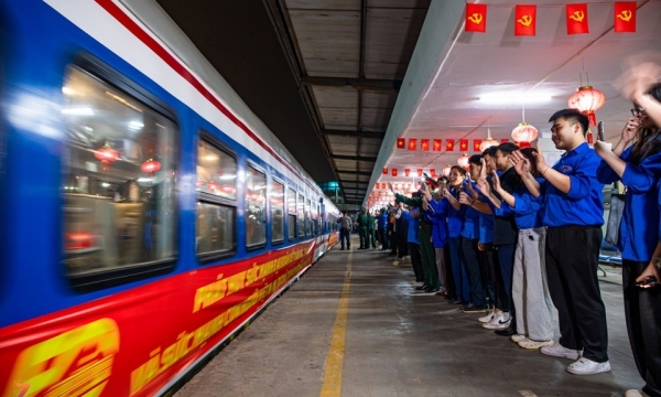 Sắp khởi chạy toa tàu mới mừng đại lễ 30/4