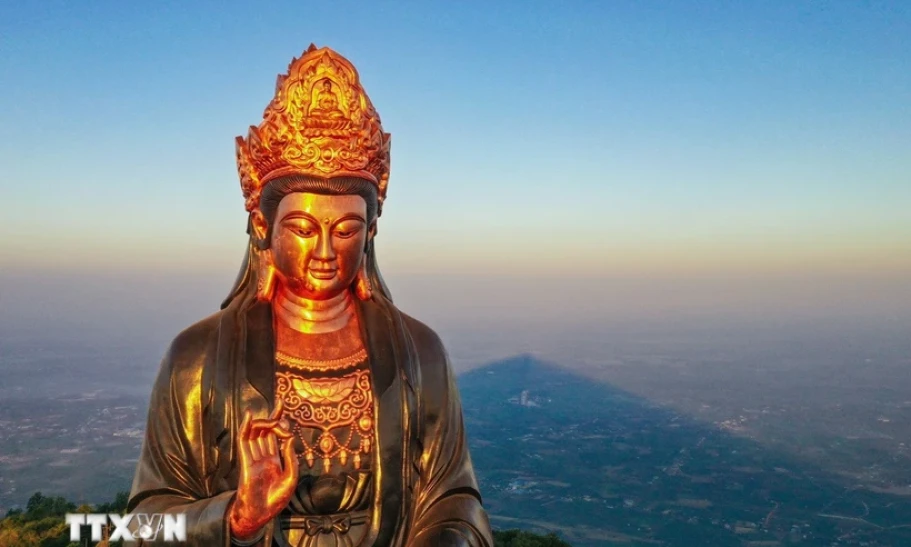 Đại lễ Vesak 2025: Giới thiệu chuỗi tour du lịch tâm linh đặc sắc đến du khách