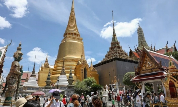 Giảm tour khách Việt đến Thái Lan