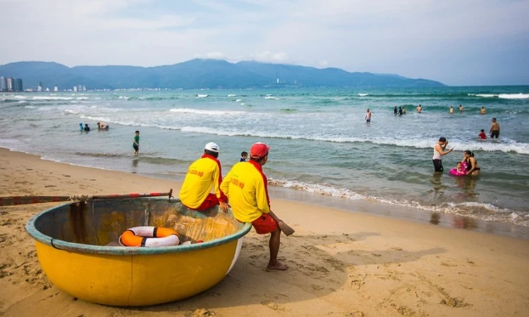 Các gia đình Việt ưu tiên du lịch biển trong dịp hè