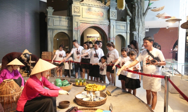 Bảo tàng Quảng Ninh tiếp tục hút khách trong những ngày nghỉ lễ