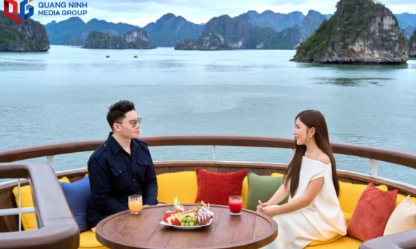 Sân khấu đặc biệt giữa Vịnh Hạ Long lên sóng VTV